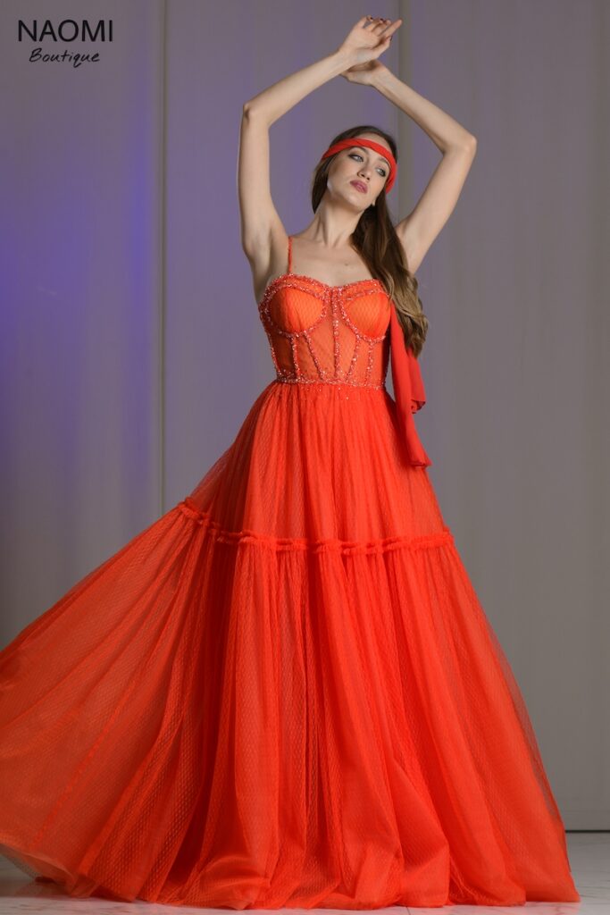 Diciottesimo Naomi Boutique 37